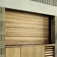 wood-counter-shutters